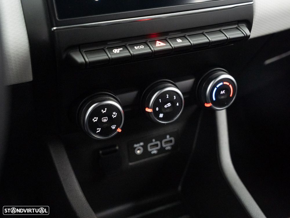 Renault Clio 1.5 Blue dCi Evolution - 26