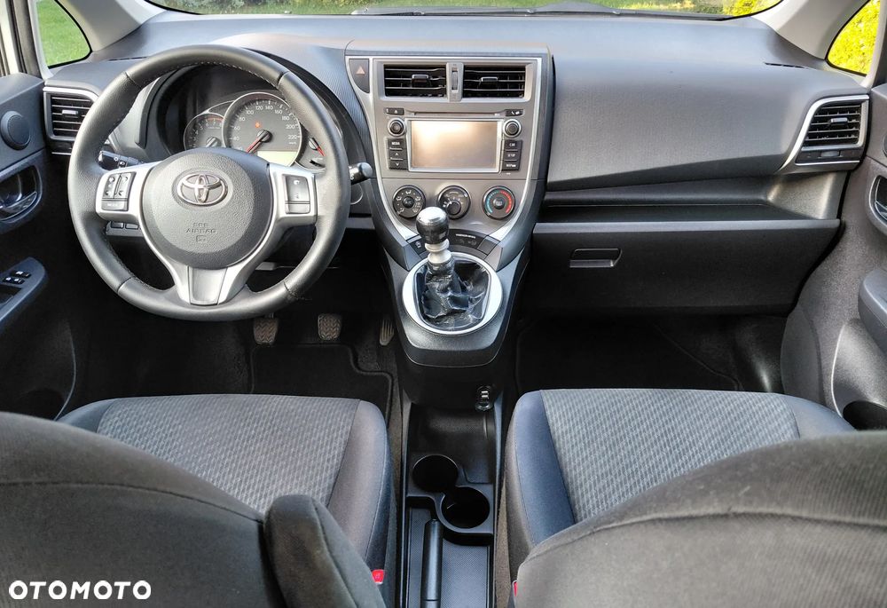 Toyota Verso S 1.33 VVT-i Cool - 16