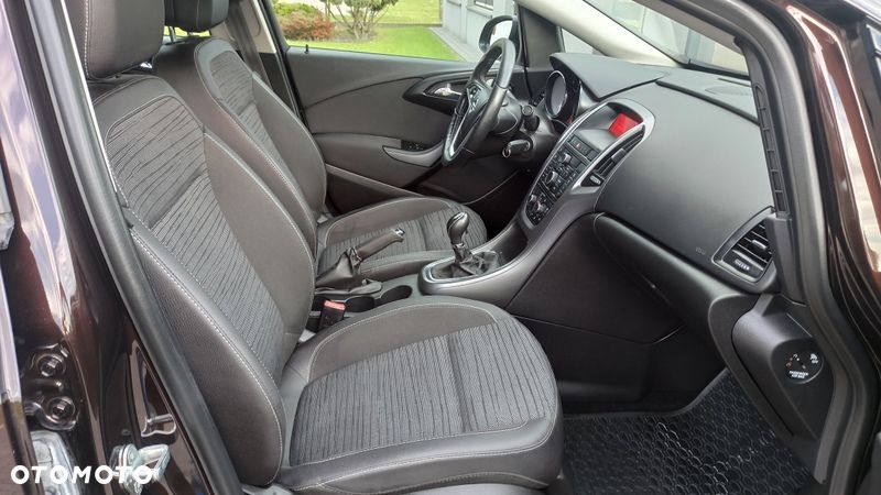 Opel Astra 1.4 T Active EU6 - 26