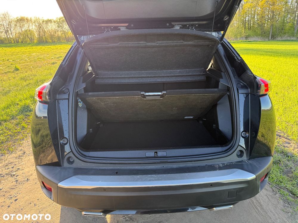 Peugeot 2008 PureTech 130 EAT8 Allure Pack - 27
