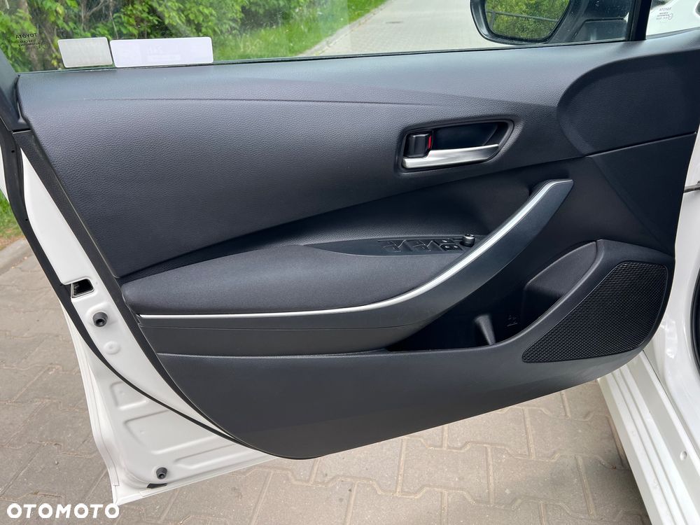 Toyota Corolla 1.8 Hybrid GPF Comfort - 13