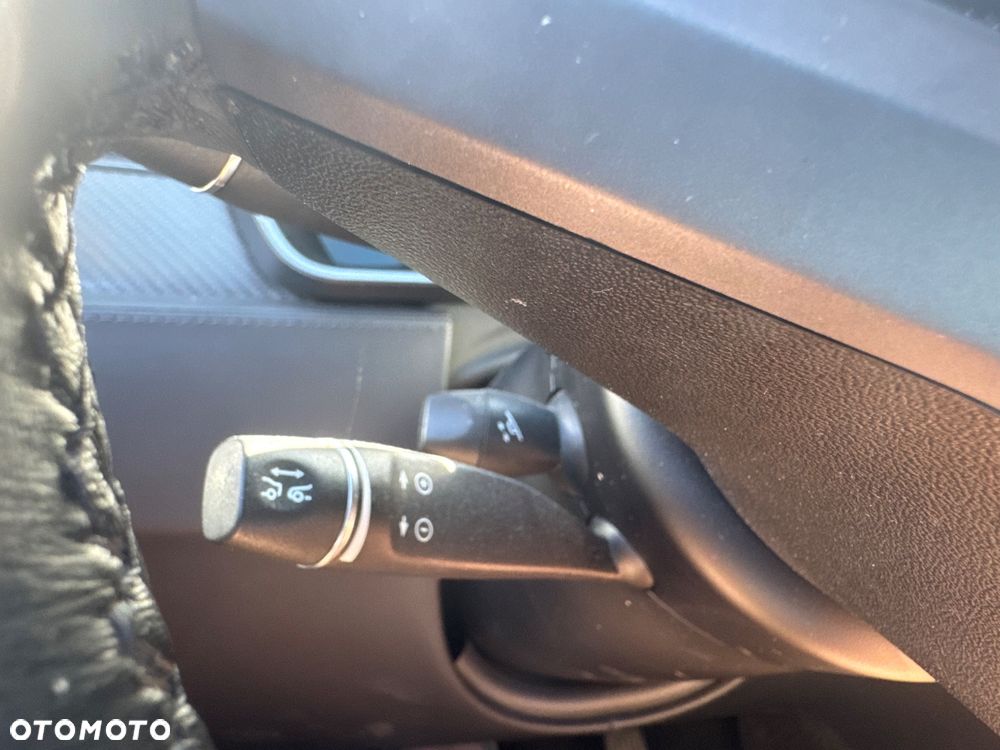 Tesla Model S - 13