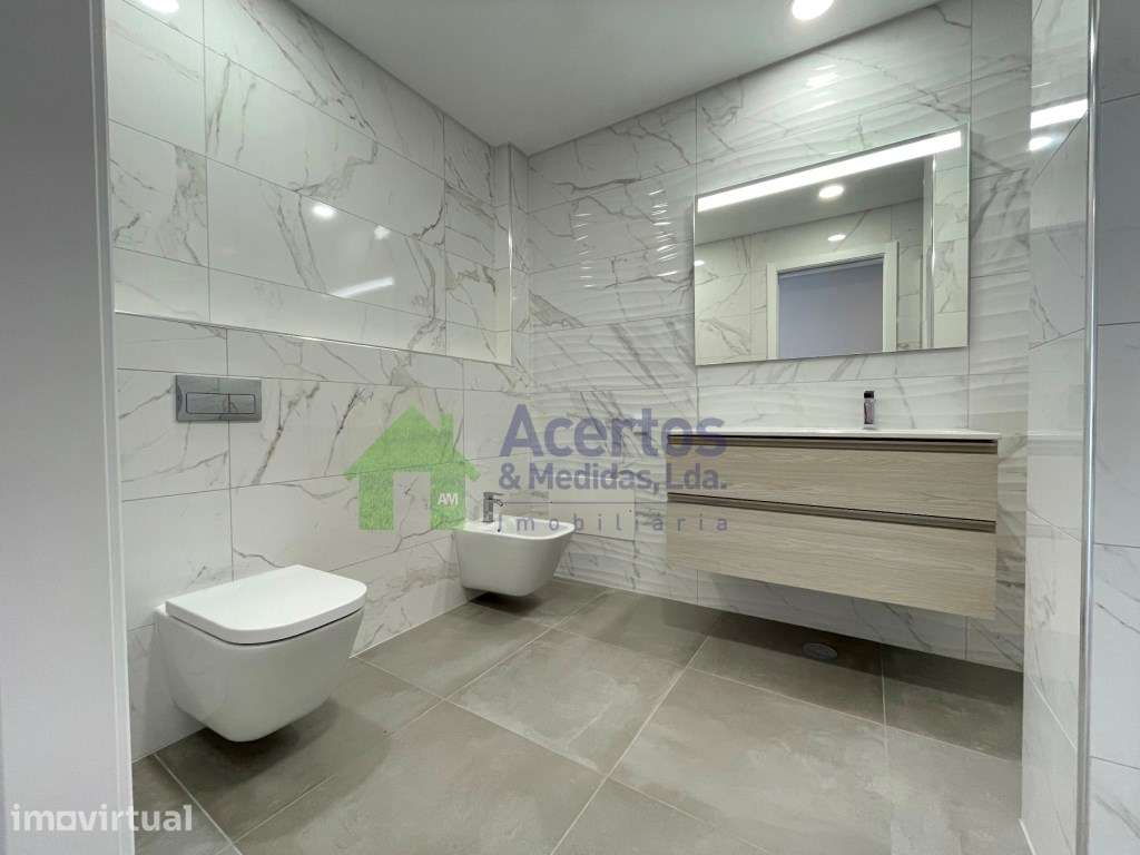 APARTAMENTO T2 | PRAIA DA AREIA BRANCA - Grande imagem: 5/10