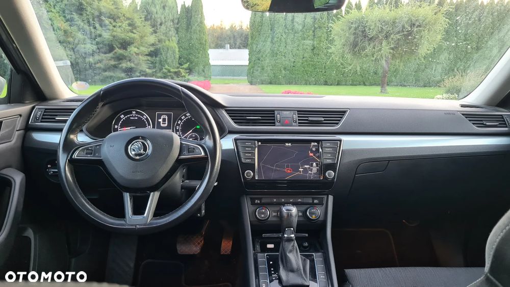 Skoda Superb 1.6 TDI DSG Ambition - 16