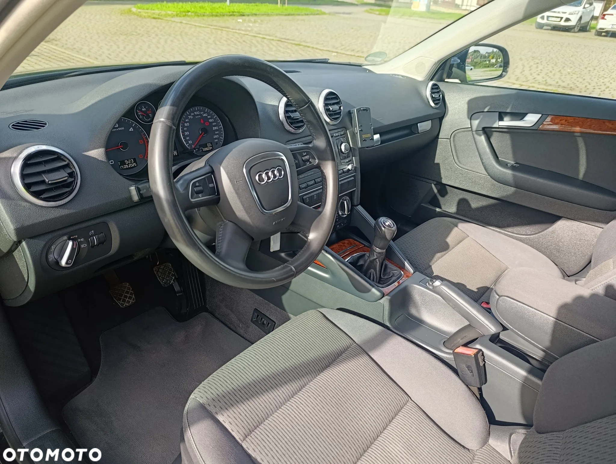 Audi A3 Sportback 1.6 TDI Attraction - 13