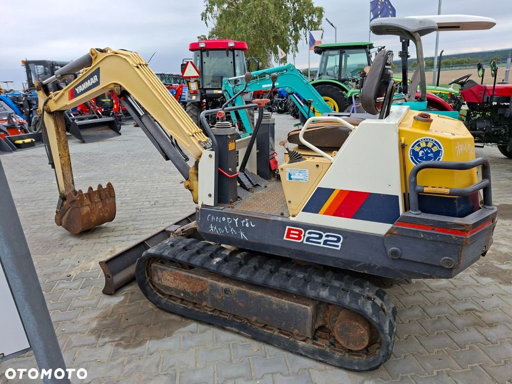 Yanmar B-22 - 9