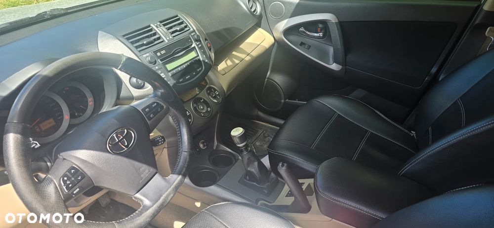 Toyota RAV4 2.2 D-4D Luna - 5