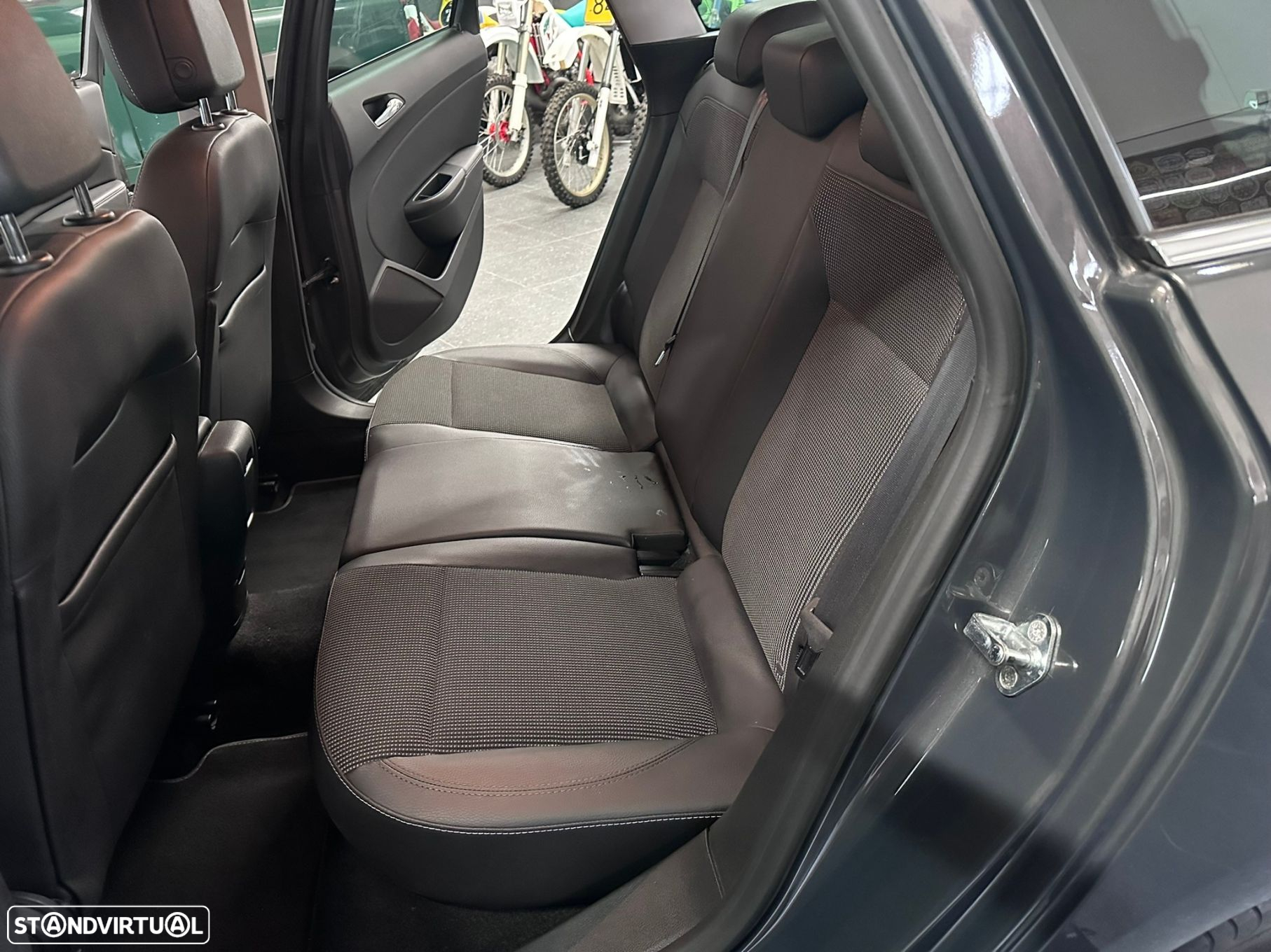 Opel Astra Sports Tourer 1.6 CDTi Cosmo S/S - 12