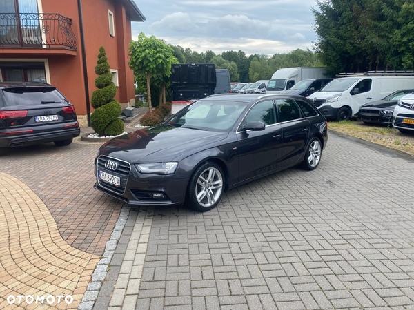 Audi A4 Avant 2.0 TDI DPF S line Sportpaket