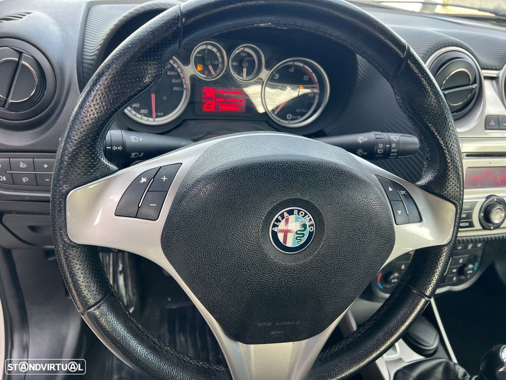 Alfa Romeo MiTo 1.3 JTD Distinctive - 24