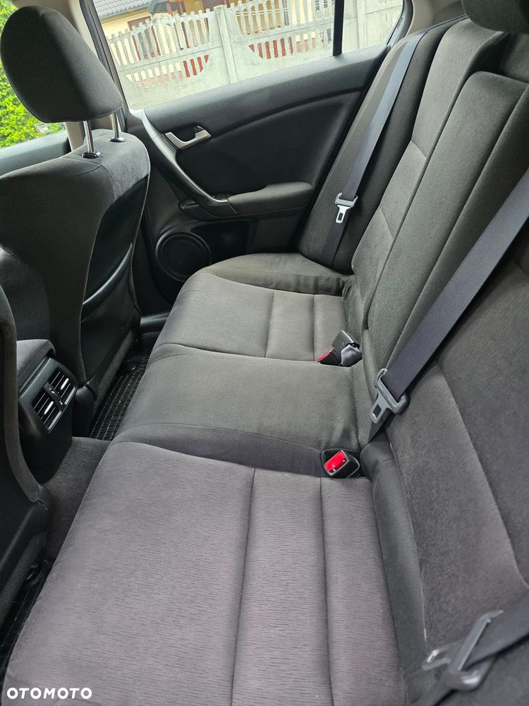 Honda Accord 2.0 Executive - 8