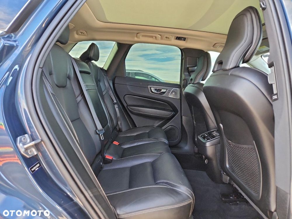 Volvo XC 60 T6 AWD Geartronic Inscription - 9