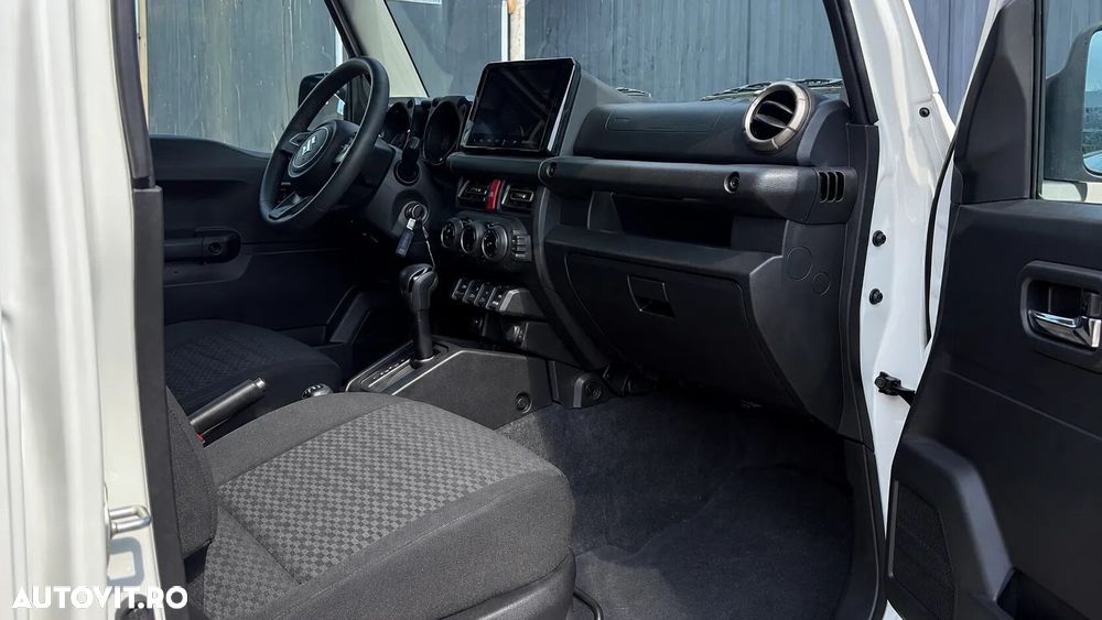 Suzuki Jimny - 23