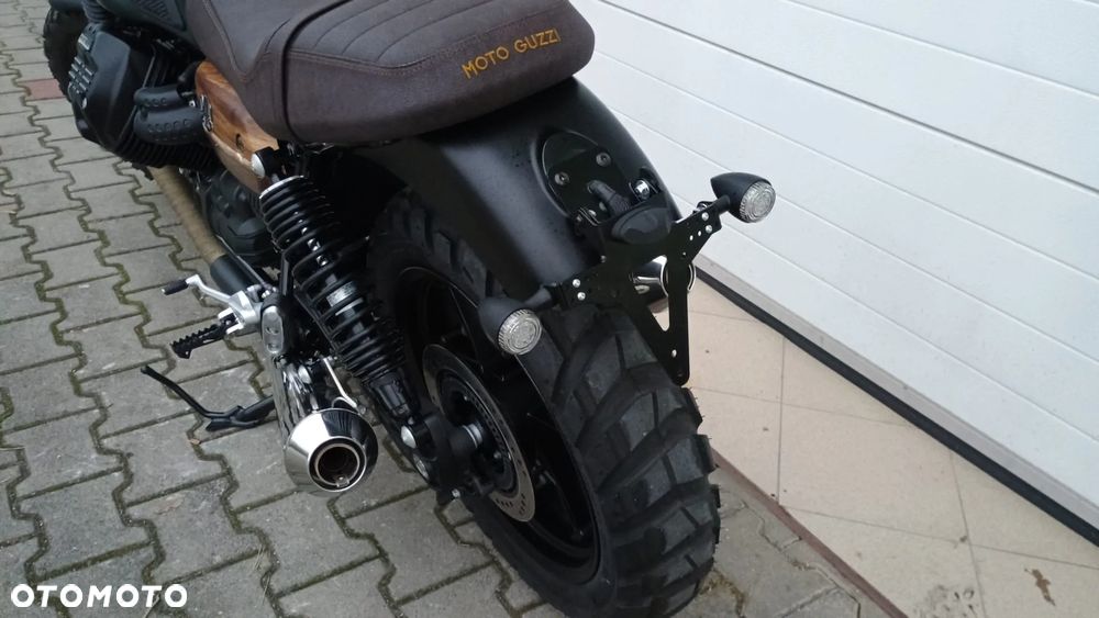 Moto Guzzi V7 - 21