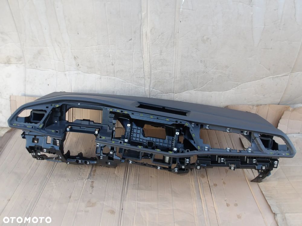 DESKA KONSOLA VW T7 7T1857003M - 2