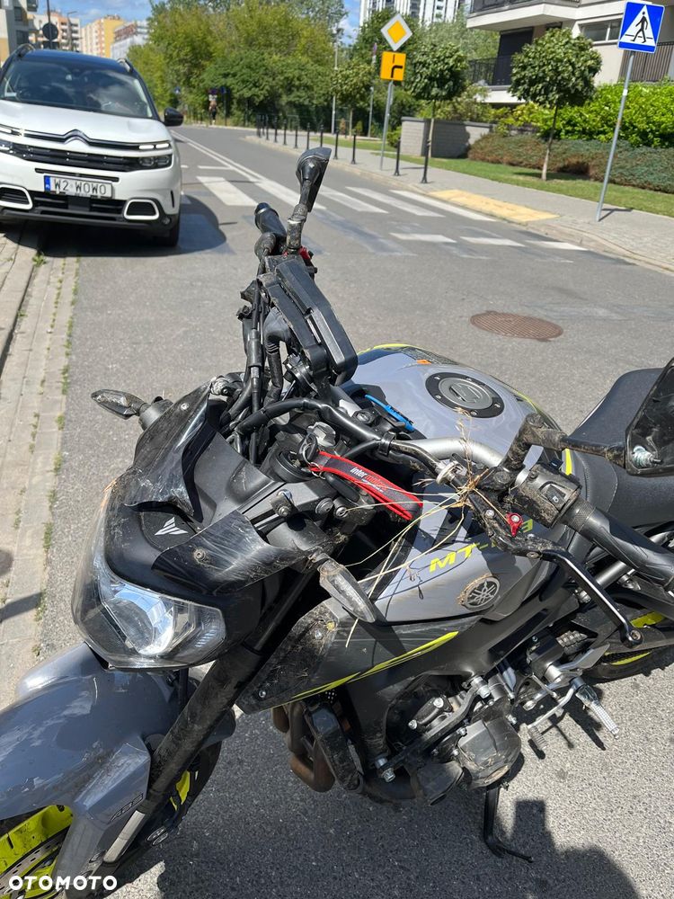 Yamaha MT - 5