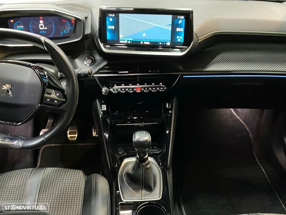 Peugeot 2008 1.2 PureTech GT - 10