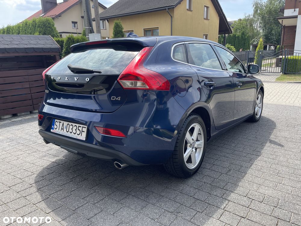 Volvo V40 D4 Drive-E Ocean Race - 12