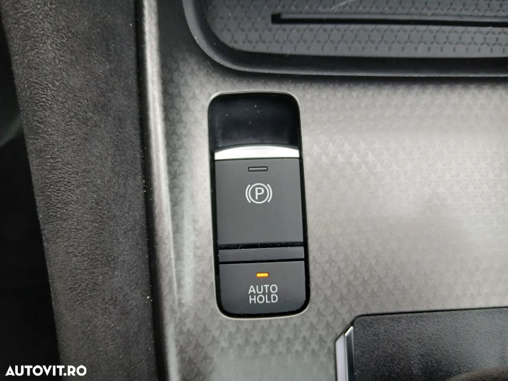 Nissan Qashqai 1.3 l 156CP X-Tronic 4WD MHEV N-Design - 16