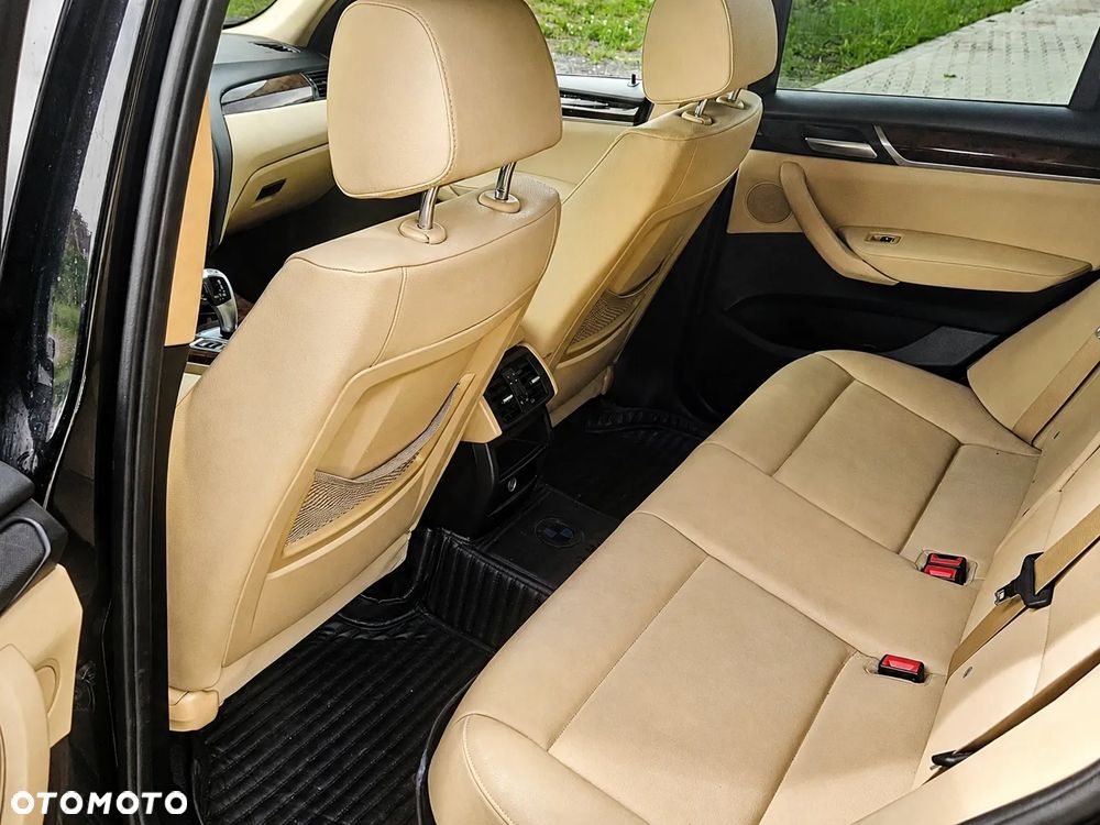 BMW X3 xDrive28i - 13