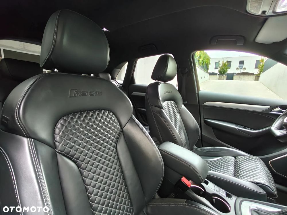 Audi RS Q3 2.5 TFSI quattro S tronic - 32