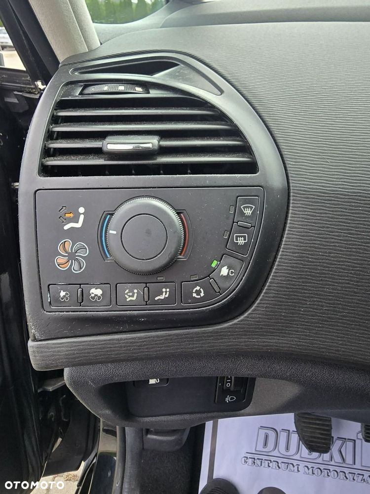 Citroën C4 Picasso - 16