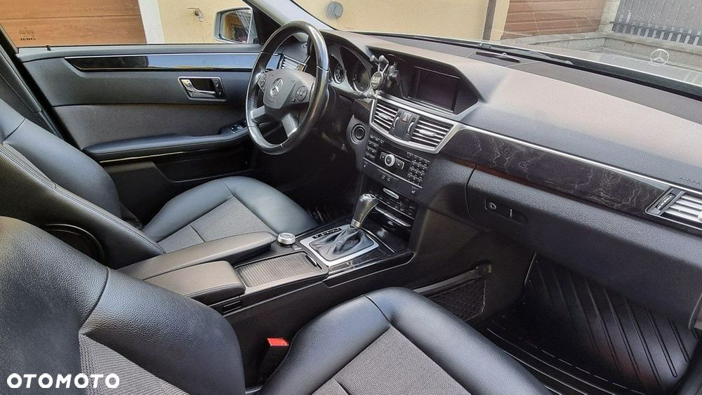 Mercedes-Benz Klasa E - 14