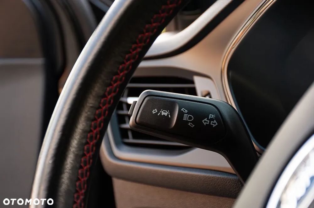 Ford Focus 1.0 EcoBoost ST-Line Black ASS - 30