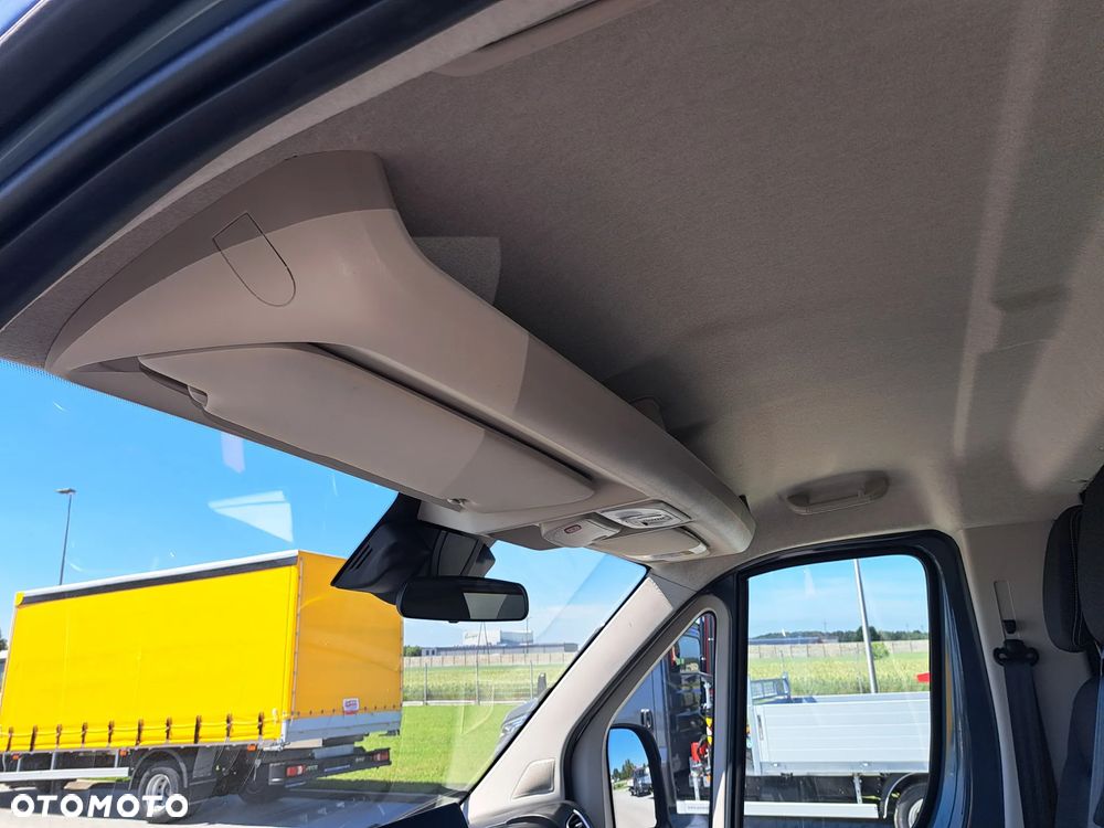 Fiat Ducato Kontener z windą - 41