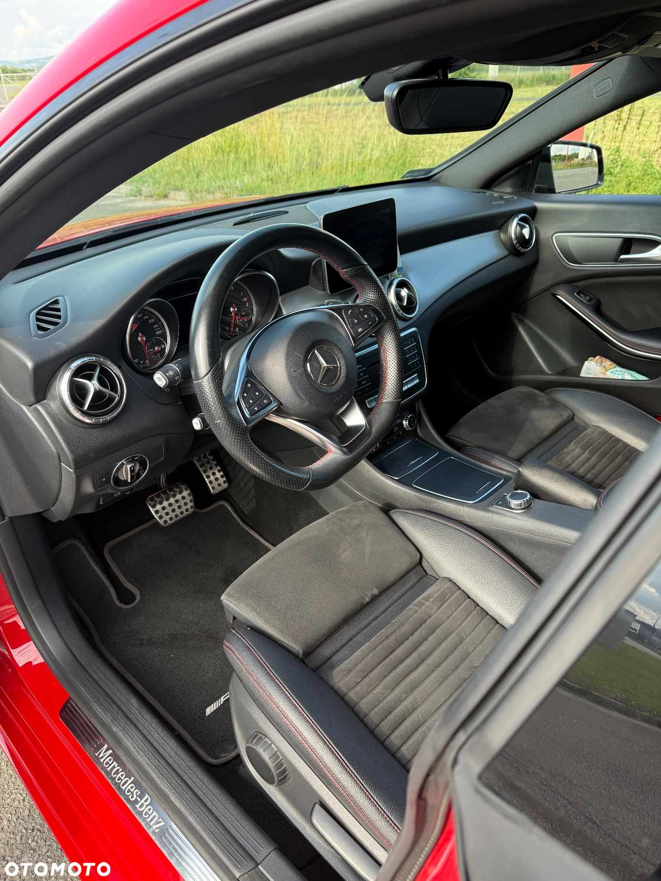 Mercedes-Benz CLA 200 7G-DCT AMG Line - 8