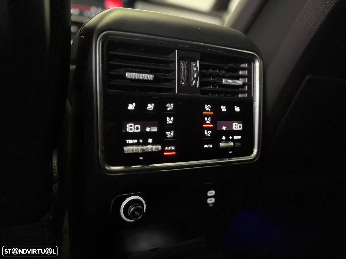Porsche Cayenne Platinum Edition - 25