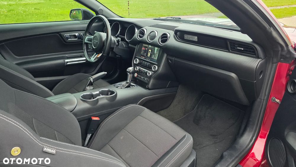 Ford Mustang 3.7 V6 Premium - 23