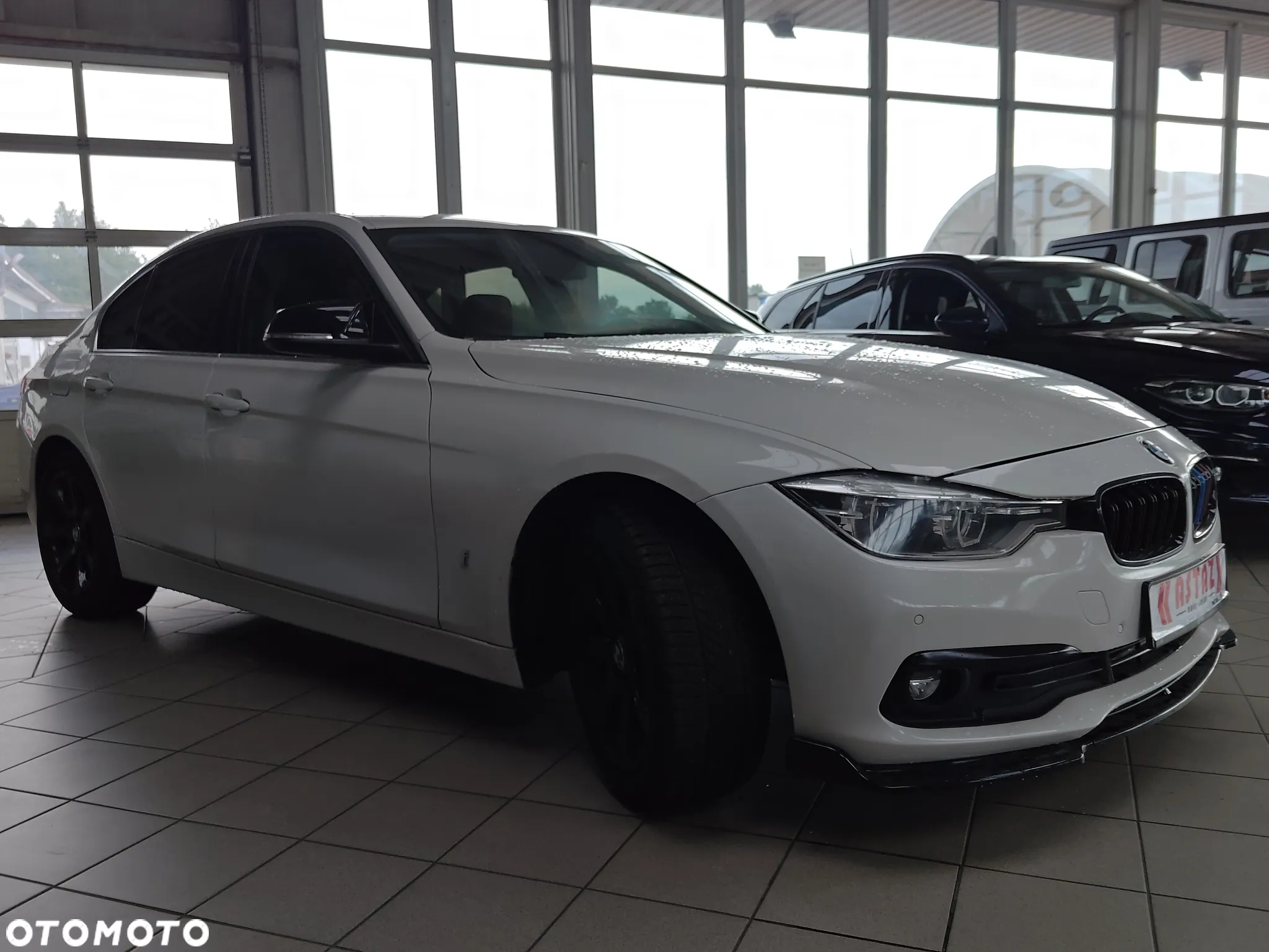 BMW Seria 3 330e iPerformance M Sport Shadow - 11