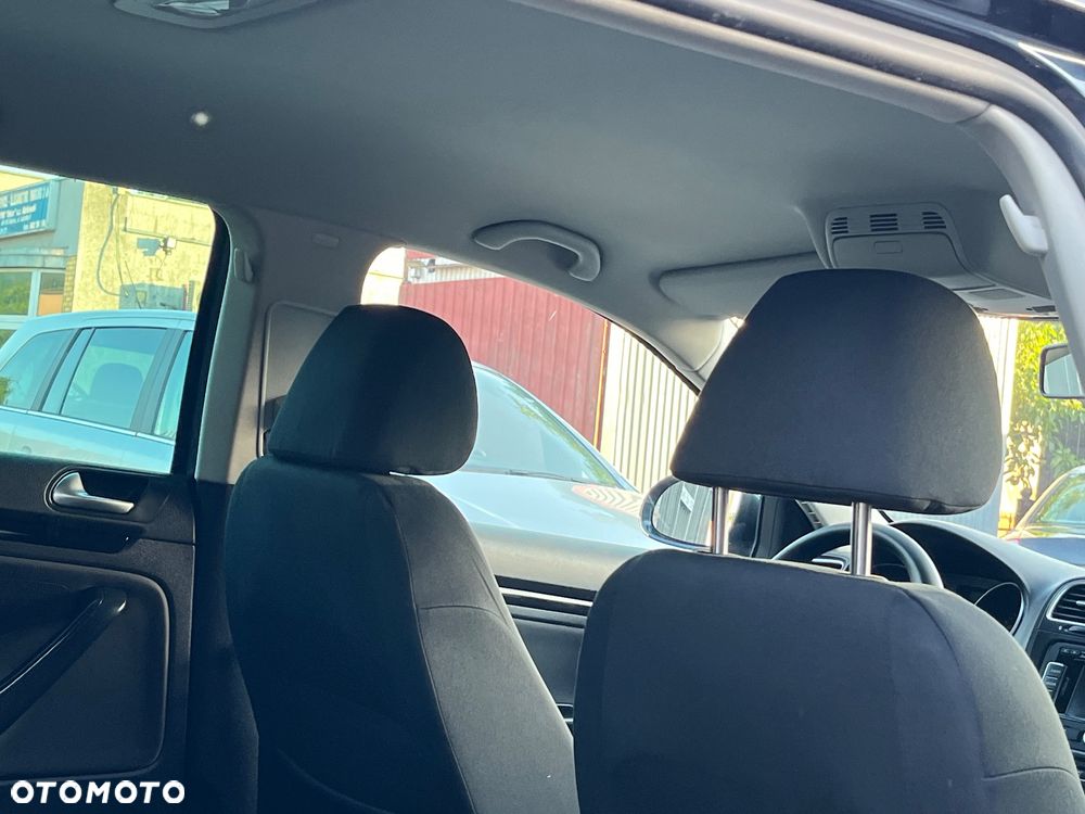 Volkswagen Golf 1.6 TDI DPF BlueMotion - 14
