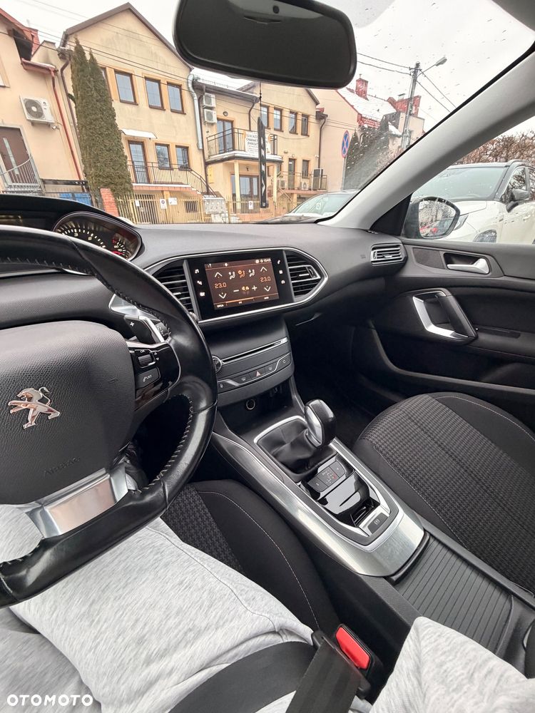 Peugeot 308 BlueHDi FAP 130 EAT6 Stop & Start Active - 6