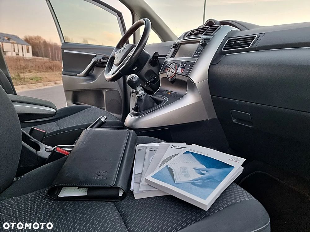 Toyota Verso 1.8 Edition - 20