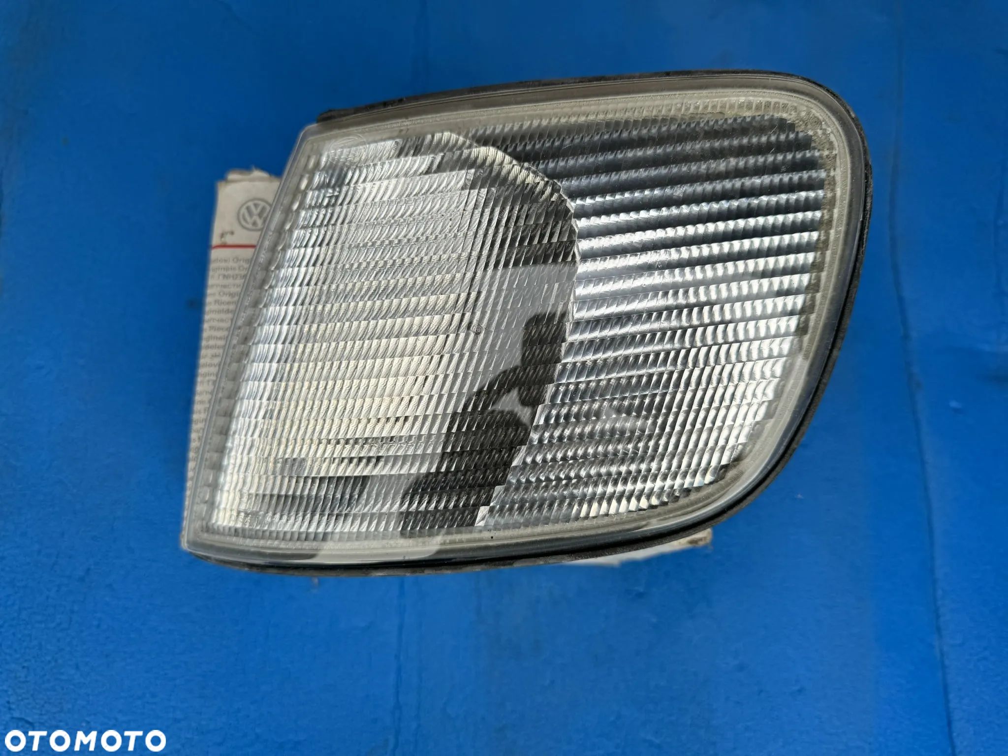 Audi 100 C4 kierunkowskaz lewy biały - 1