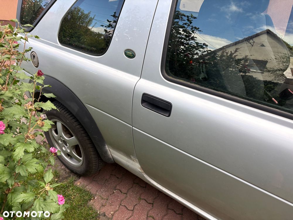 Land Rover Freelander 2.0 D - 8