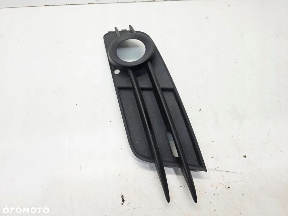 KRATKA HALOGENU ATRAPA ZDERZAKA PRAWA AUDI A6 C7 4G0807682A - 2