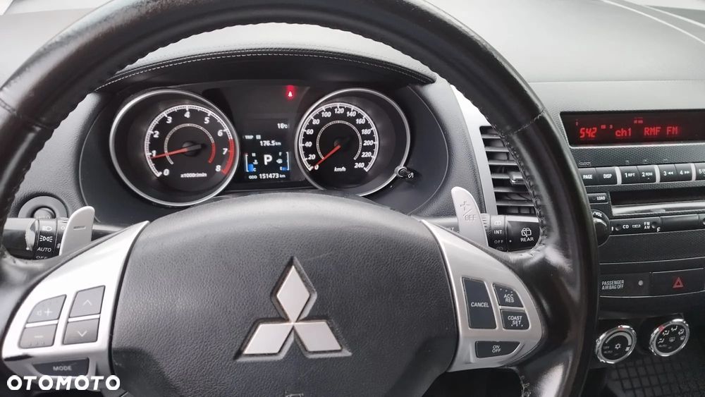 Mitsubishi Outlander 2.4 Invite CVT - 8