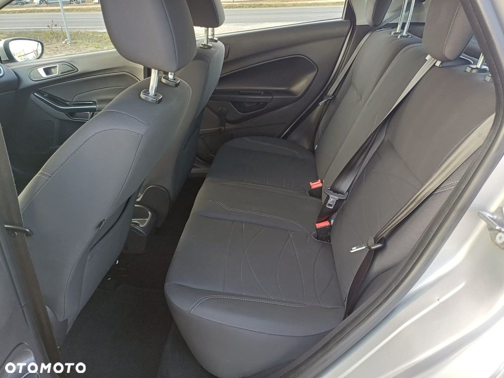 Ford Fiesta - 15