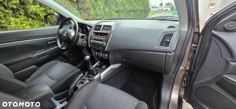 Mitsubishi ASX 1.6 2WD Instyle - 36