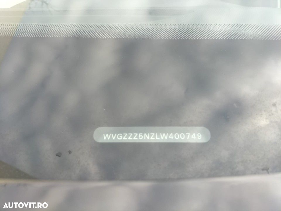 Volkswagen Tiguan - 12