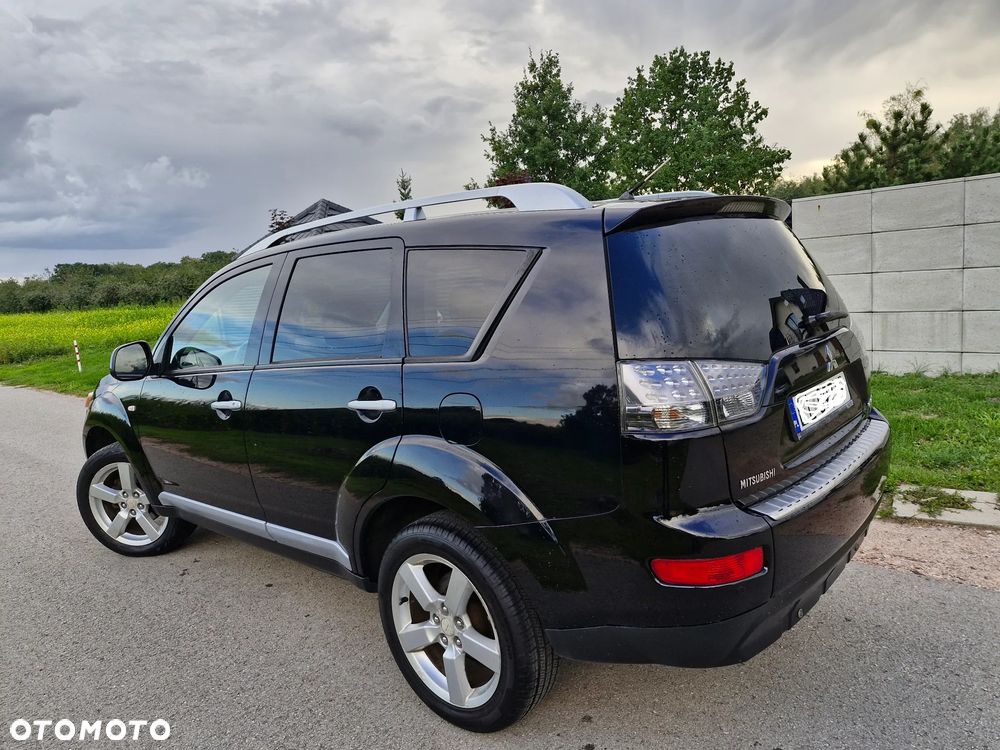 Mitsubishi Outlander 2.0 DID Instyle - 4