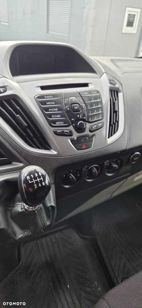 Ford TRANSIT CUSTOM - 26