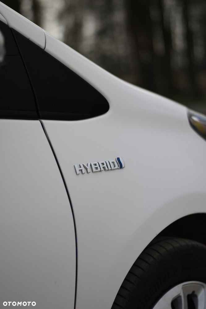 Toyota Yaris Hybrid 100 Premium EU6 - 23