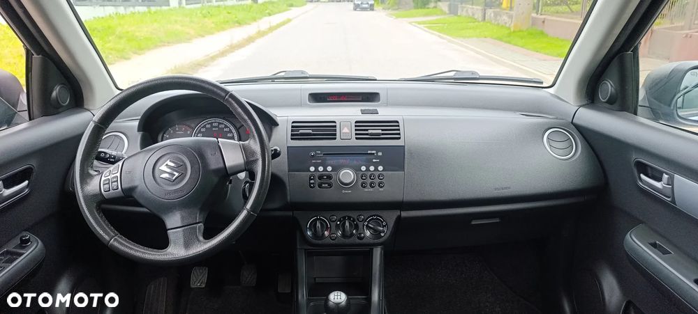 Suzuki Swift 1.3 Club - 13