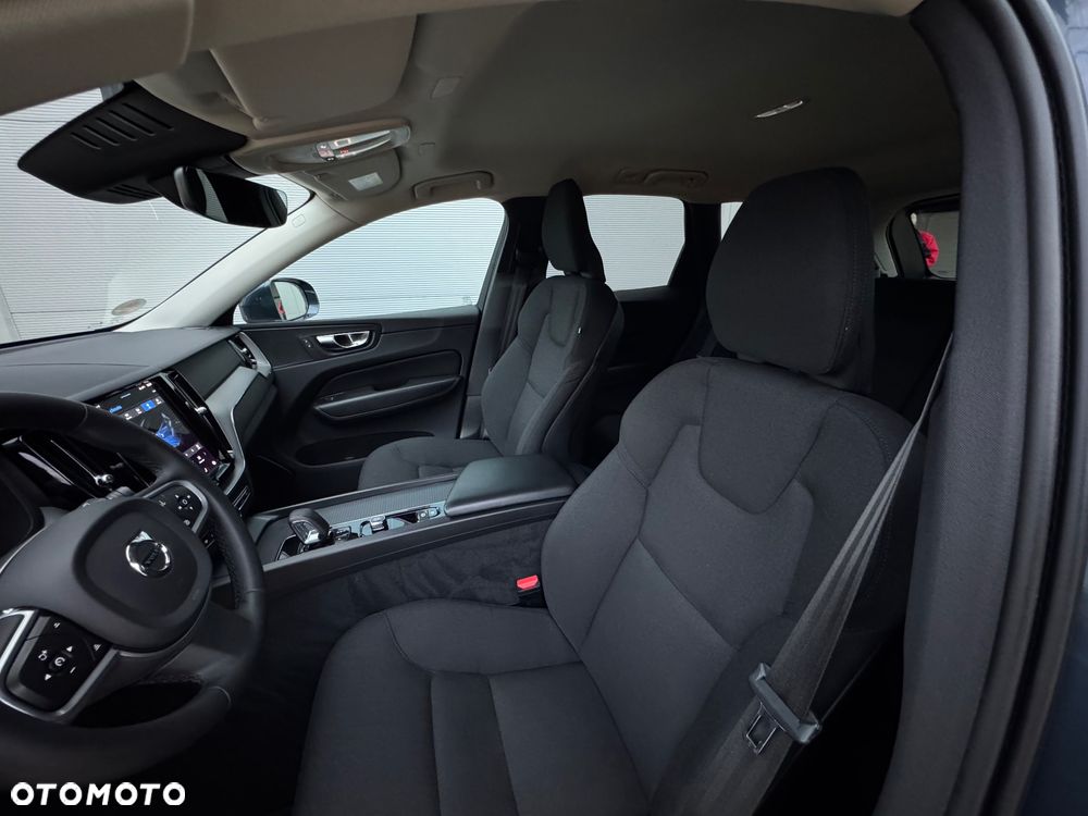 Volvo XC 60 B4 D Geartronic Momentum Pro - 9