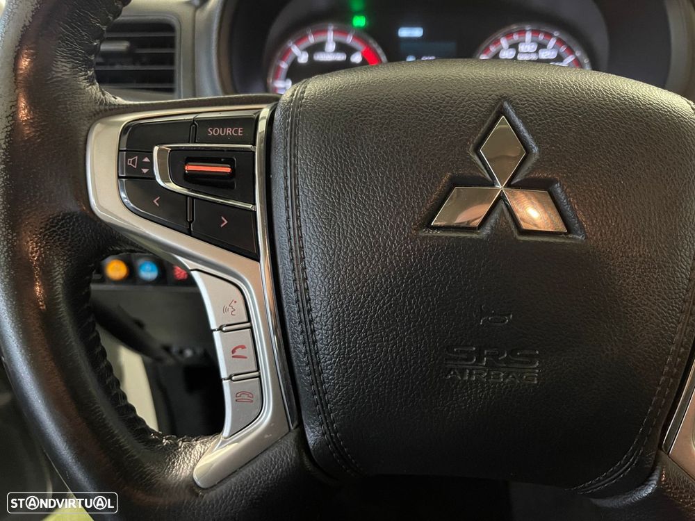 Mitsubishi L200 2.3 DI-D CD Invite 4WD - 19