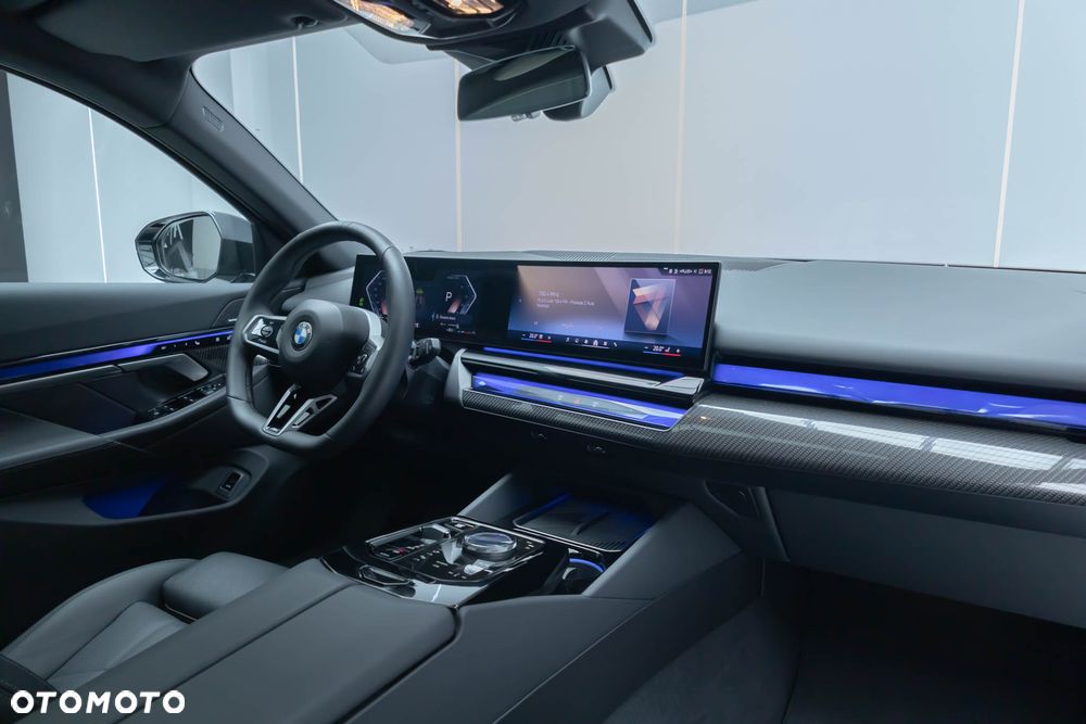 BMW Seria 5 520d xDrive - 21